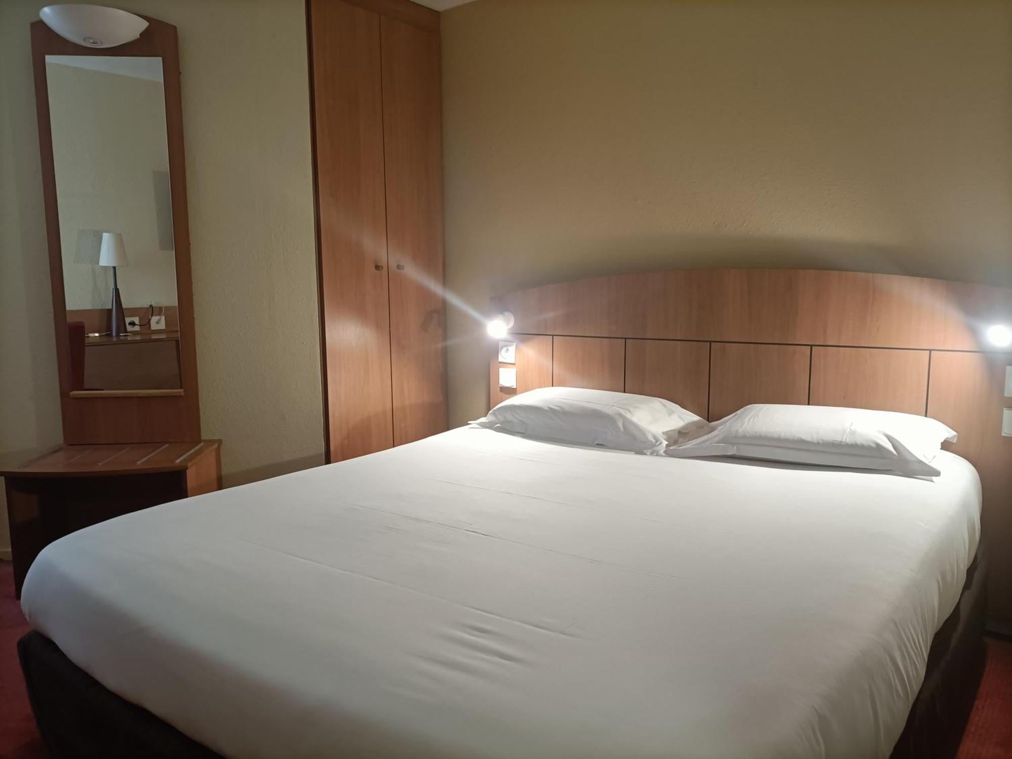 Kyriad Geneve St-Genis-Pouilly Saint-Genis-Pouilly Ngoại thất bức ảnh